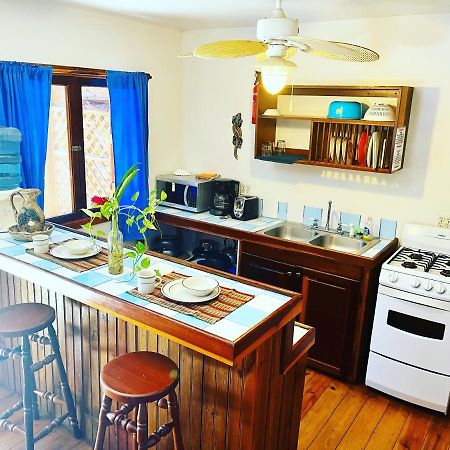 Seabreeze Inn Вест-Энд Экстерьер фото