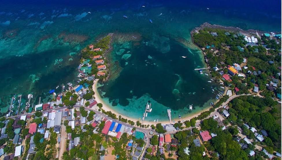 Seabreeze Inn Вест-Энд Экстерьер фото