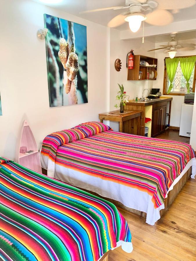 Seabreeze Inn Вест-Энд Экстерьер фото