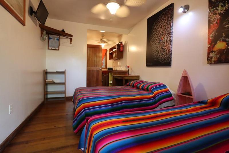 Seabreeze Inn Вест-Энд Экстерьер фото