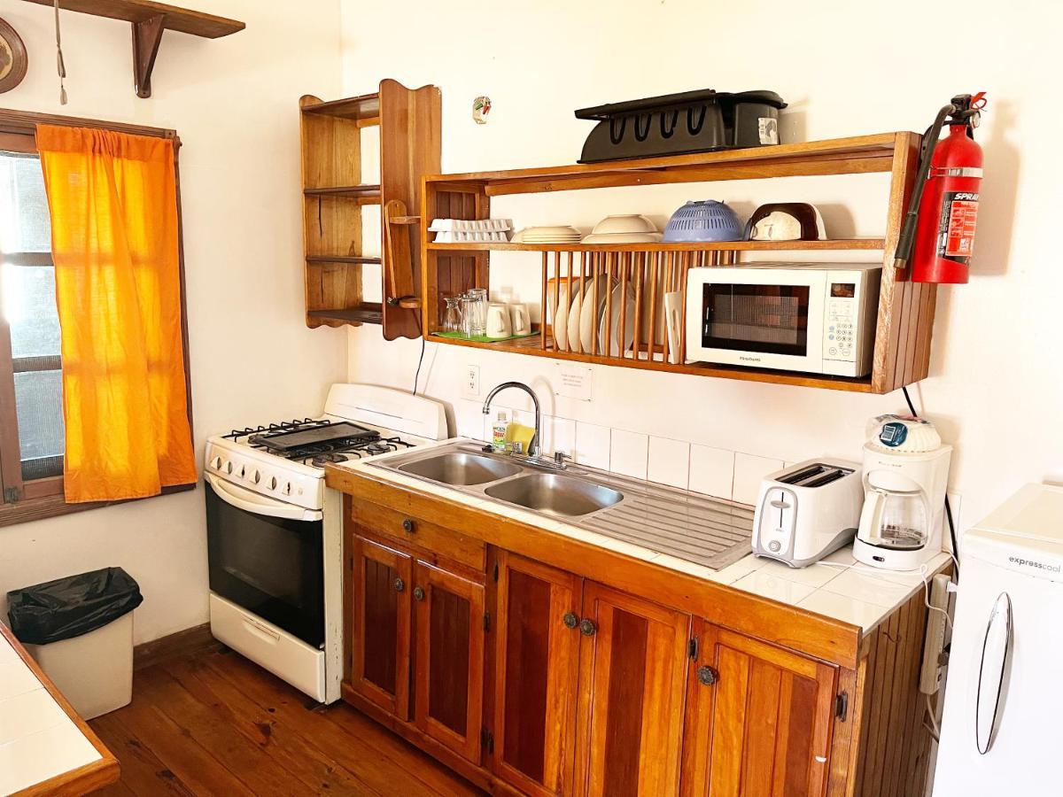 Seabreeze Inn Вест-Энд Экстерьер фото