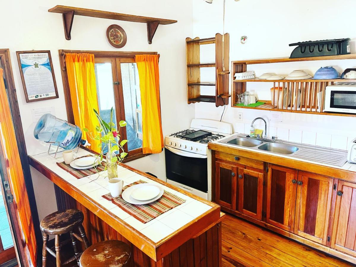 Seabreeze Inn Вест-Энд Экстерьер фото